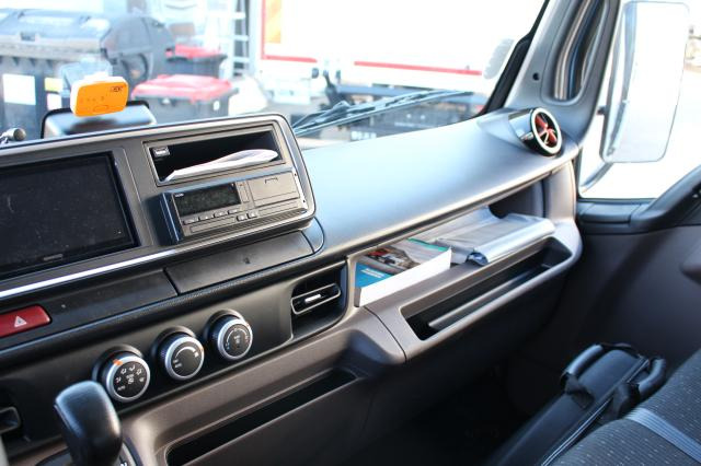 Pritsche Transporter FUSO Canter 4C15E M - BATT.: das Bild 10 Pritsche Transporter FUSO Canter 4C15E M - BATT.: das Bild 10