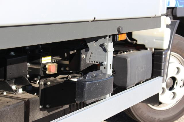 FUSO Canter 4C15E M - BATT. - Pritsche Transporter: das Bild 5 FUSO Canter 4C15E M - BATT. - Pritsche Transporter: das Bild 5