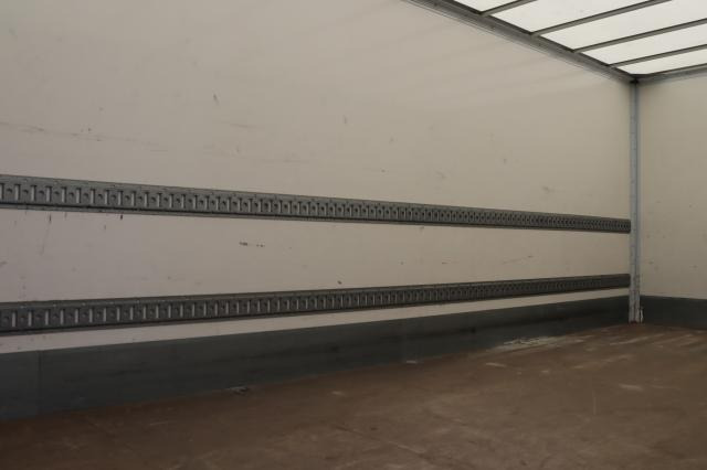 Mercedes-Benz Atego 1218 L nR - Koffer LKW: das Bild 5 Mercedes-Benz Atego 1218 L nR - Koffer LKW: das Bild 5