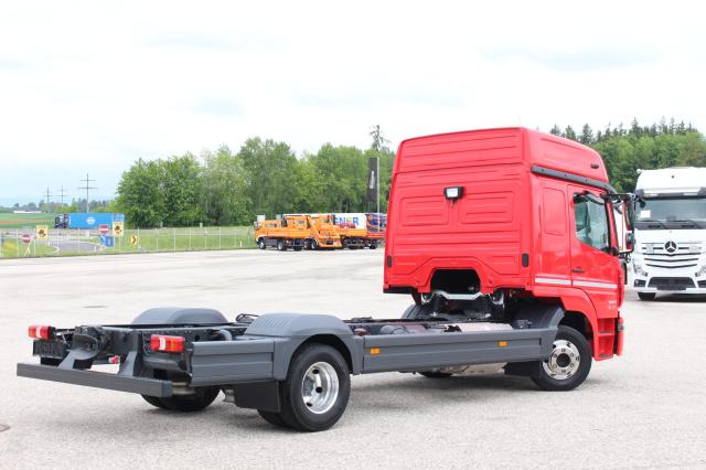 Mercedes-Benz Atego 1223 L nR - Fahrgestell LKW: das Bild 4 Mercedes-Benz Atego 1223 L nR - Fahrgestell LKW: das Bild 4