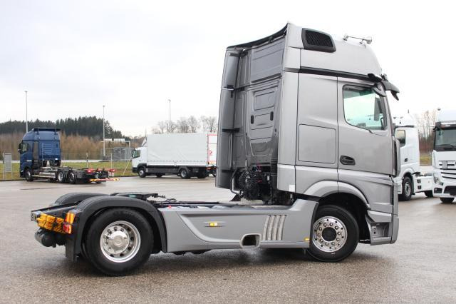 Mercedes-Benz Actros 1853 LS - Sattelzugmaschine: das Bild 3 Mercedes-Benz Actros 1853 LS - Sattelzugmaschine: das Bild 3