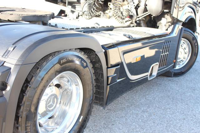 Mercedes-Benz Actros 1853LS ÖLRETARDER - Sattelzugmaschine: das Bild 5 Mercedes-Benz Actros 1853LS ÖLRETARDER - Sattelzugmaschine: das Bild 5