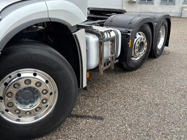 Mercedes-Benz Actros 2553 - Sattelzugmaschine: das Bild 4 Mercedes-Benz Actros 2553 - Sattelzugmaschine: das Bild 4