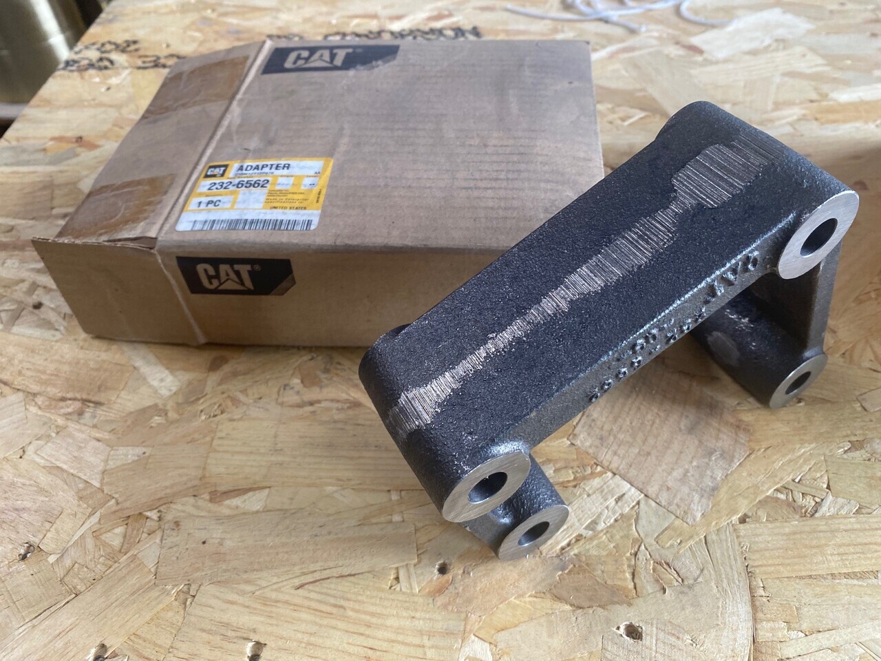 O&K Terex RH40 RH90 6015 6018 Adapter Engine C15 C18 232-6562 2326562 - Ersatzteile: das Bild 1 O&K Terex RH40 RH90 6015 6018 Adapter Engine C15 C18 232-6562 2326562 - Ersatzteile: das Bild 1