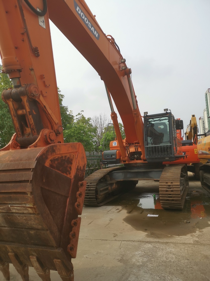 Doosan DX500LC - Kettenbagger: das Bild 1 Doosan DX500LC - Kettenbagger: das Bild 1