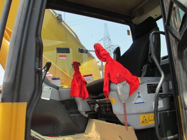 Komatsu PC200-7 - Kettenbagger: das Bild 2 Komatsu PC200-7 - Kettenbagger: das Bild 2