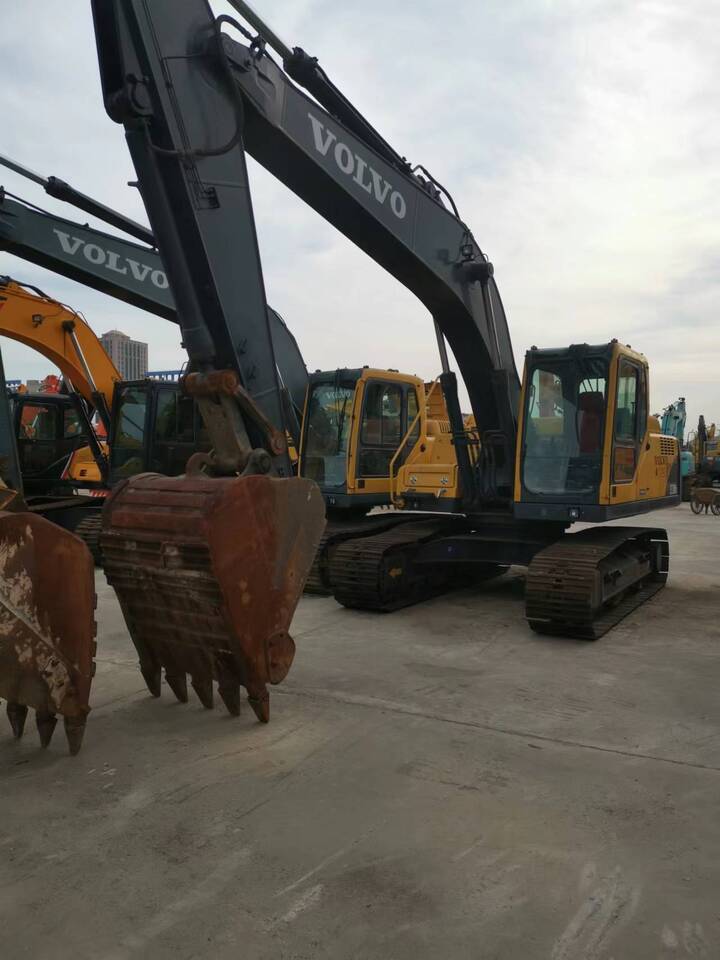 Volvo EC210B - Kettenbagger: das Bild 3 Volvo EC210B - Kettenbagger: das Bild 3