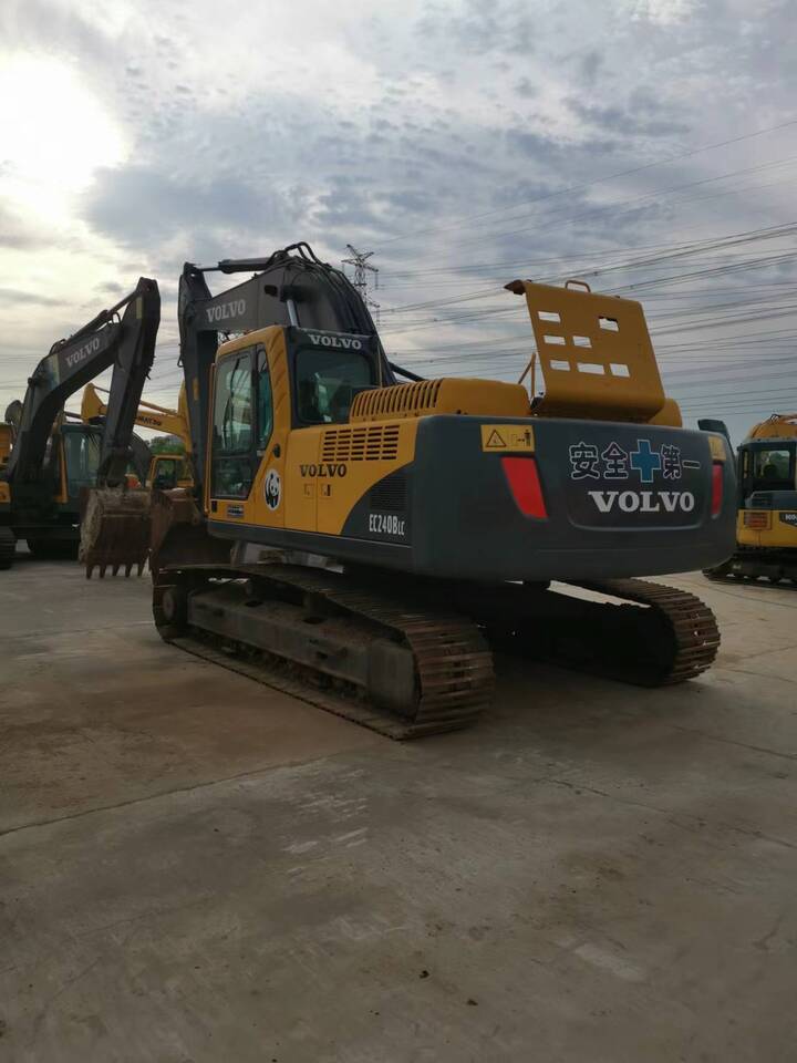 Volvo EC240BLC - Kettenbagger: das Bild 5 Volvo EC240BLC - Kettenbagger: das Bild 5