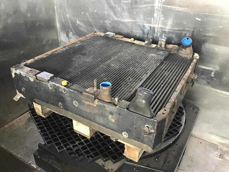 Liebherr A900C Li / A904C Li - Kühler: das Bild 1 Liebherr A900C Li / A904C Li - Kühler: das Bild 1