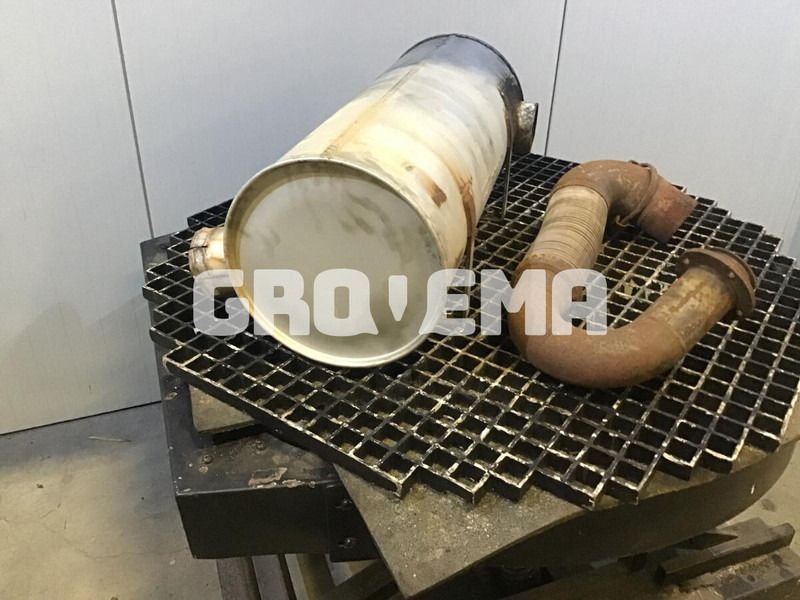 Liebherr A924C Li / R906 WLC / R906 C /R906 LC - Schalldämpfer: das Bild 3 Liebherr A924C Li / R906 WLC / R906 C /R906 LC - Schalldämpfer: das Bild 3