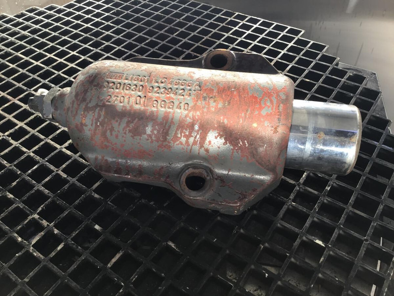 Liebherr Axle Stabilizer - Federung: das Bild 2 Liebherr Axle Stabilizer - Federung: das Bild 2