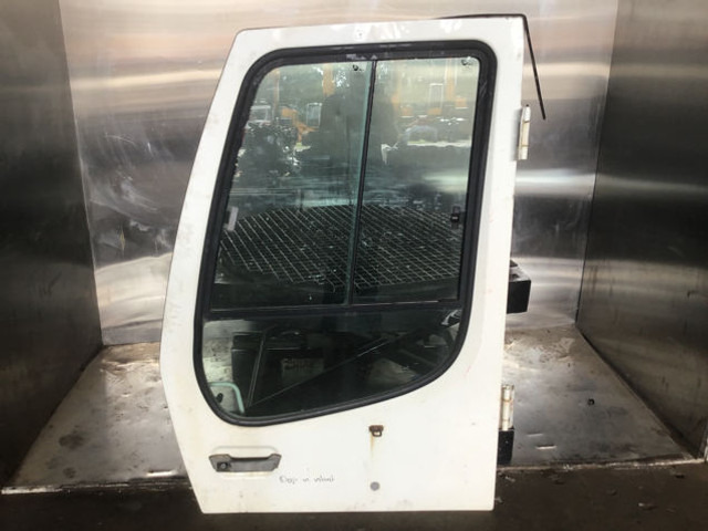 Liebherr Cabin Door - Fahrerhaus und Interieur: das Bild 1 Liebherr Cabin Door - Fahrerhaus und Interieur: das Bild 1