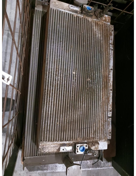 Liebherr Oil Cooler - Kühler: das Bild 1 Liebherr Oil Cooler - Kühler: das Bild 1