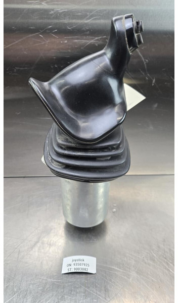 Liebherr PR716 / PR716 LGP / PR716 XL / PR726 / PR726 LGP / PR726 XL / PR736 / PR736 L / PR736 LGP / PR736 XL / PR746 / PR746 L / PR746 L - Schalthebel: das Bild 1 Liebherr PR716 / PR716 LGP / PR716 XL / PR726 / PR726 LGP / PR726 XL / PR736 / PR736 L / PR736 LGP / PR736 XL / PR746 / PR746 L / PR746 L - Schalthebel: das Bild 1