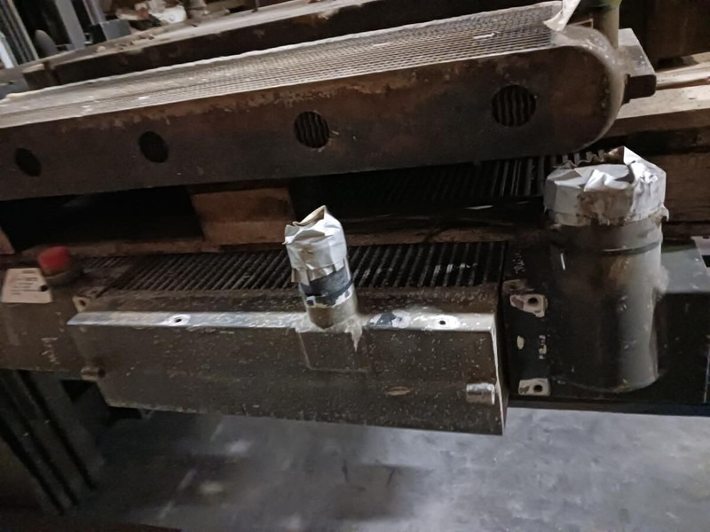 Liebherr PR742 B - Kühler: das Bild 1 Liebherr PR742 B - Kühler: das Bild 1