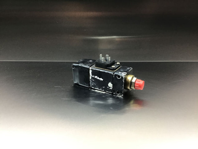 Liebherr Pressure Switch - Elektrische Ausrüstung: das Bild 1 Liebherr Pressure Switch - Elektrische Ausrüstung: das Bild 1