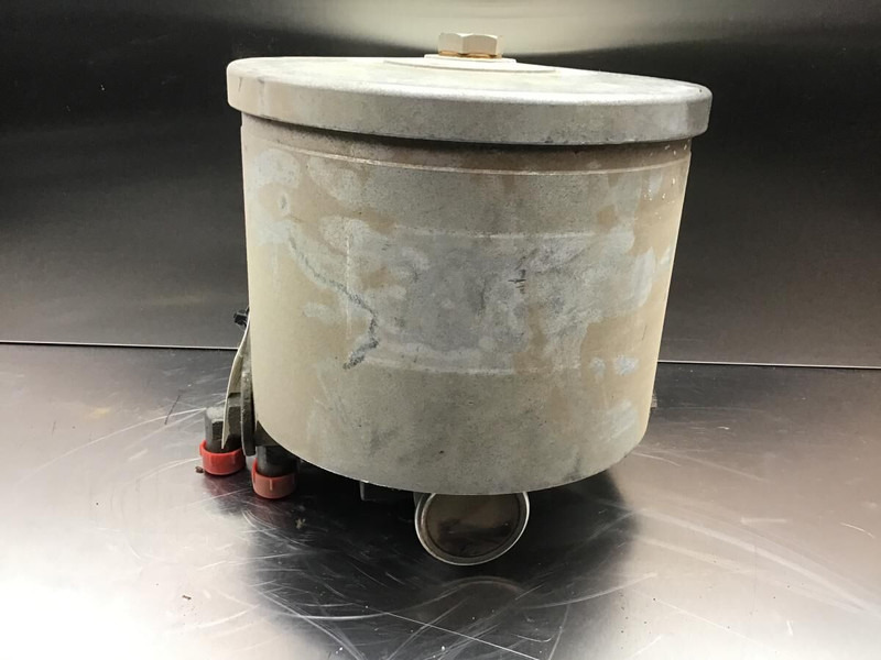 Liebherr R900 Li - Hydraulikfilter: das Bild 1 Liebherr R900 Li - Hydraulikfilter: das Bild 1