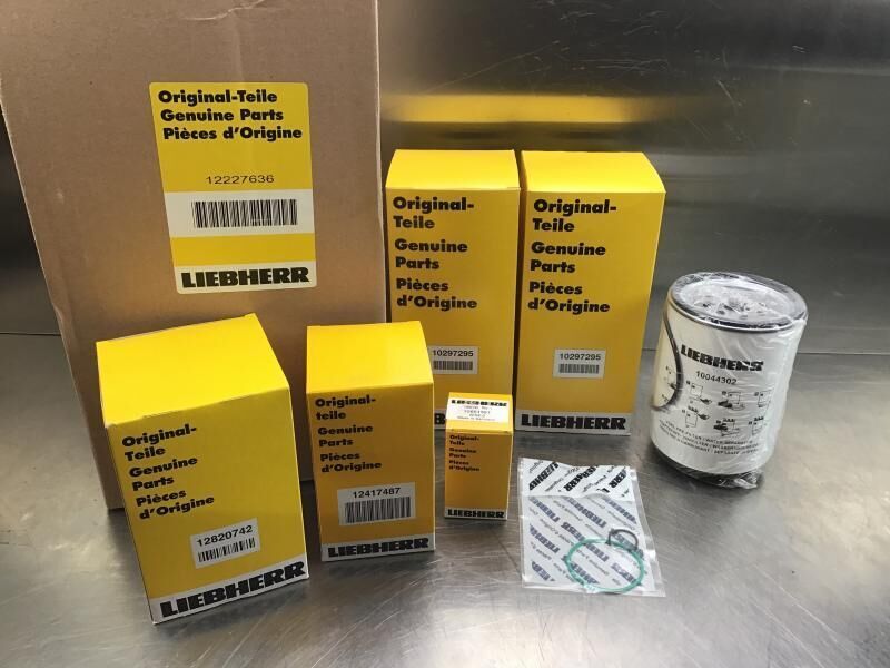 Liebherr R906/R906 ADVANCED/R906 C/R906 LC - Kraftstofffilter: das Bild 1 Liebherr R906/R906 ADVANCED/R906 C/R906 LC - Kraftstofffilter: das Bild 1