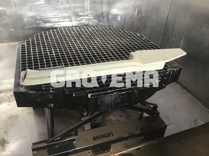 Liebherr R914STD / R914HDSL / R914B / R914 EW / R904 / R924 B / R934 / R934B / R954B / R964B / R974B / R974 - Ansaugrohr: das Bild 1 Liebherr R914STD / R914HDSL / R914B / R914 EW / R904 / R924 B / R934 / R934B / R954B / R964B / R974B / R974 - Ansaugrohr: das Bild 1