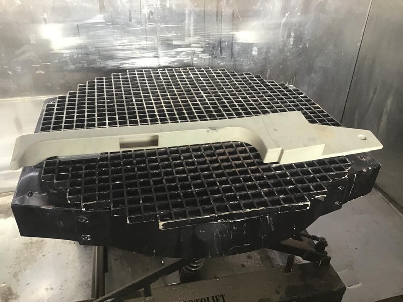 Liebherr R914STD / R914HDSL / R914B / R914 EW / R904 / R924 B / R934 / R934B / R954B / R964B / R974B / R974 - Ansaugrohr: das Bild 2 Liebherr R914STD / R914HDSL / R914B / R914 EW / R904 / R924 B / R934 / R934B / R954B / R964B / R974B / R974 - Ansaugrohr: das Bild 2