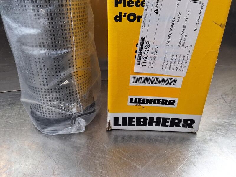 Liebherr R922 / R924 / R922 LC / R914 COMPACT / R920 LC / R920 NLC / R918 XLC / R918 LC / R918 NLC / R924 LC - Luftfilter: das Bild 2 Liebherr R922 / R924 / R922 LC / R914 COMPACT / R920 LC / R920 NLC / R918 XLC / R918 LC / R918 NLC / R924 LC - Luftfilter: das Bild 2