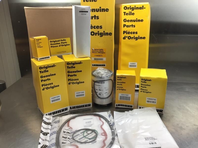 Liebherr Service Kit 1000 hours R906/R916/R926 - Kraftstofffilter: das Bild 1 Liebherr Service Kit 1000 hours R906/R916/R926 - Kraftstofffilter: das Bild 1