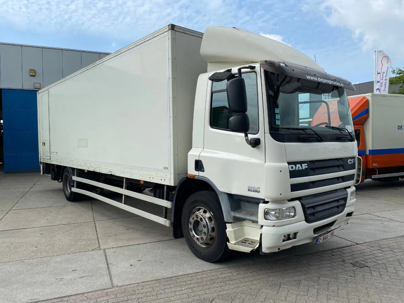 DAF CF 65.250 Closed Box / Euro 5 / Dhollandia - Koffer LKW: das Bild 3 DAF CF 65.250 Closed Box / Euro 5 / Dhollandia - Koffer LKW: das Bild 3