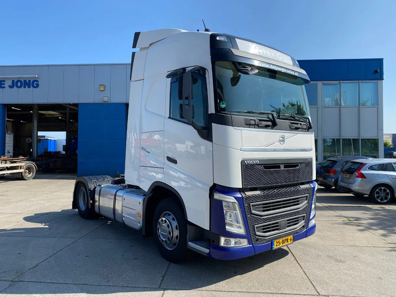 Volvo FH 13.460 Globetrotter / I-Save - Sattelzugmaschine: das Bild 3 Volvo FH 13.460 Globetrotter / I-Save - Sattelzugmaschine: das Bild 3