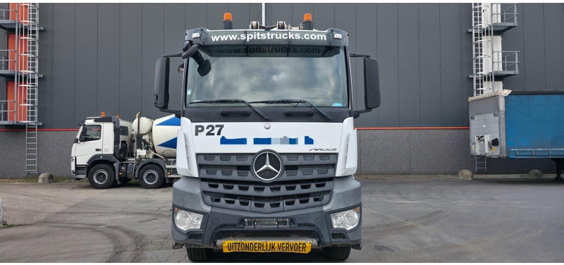 Mercedes-Benz AROCS Sermac 36m - Betonpumpe: das Bild 2 Mercedes-Benz AROCS Sermac 36m - Betonpumpe: das Bild 2