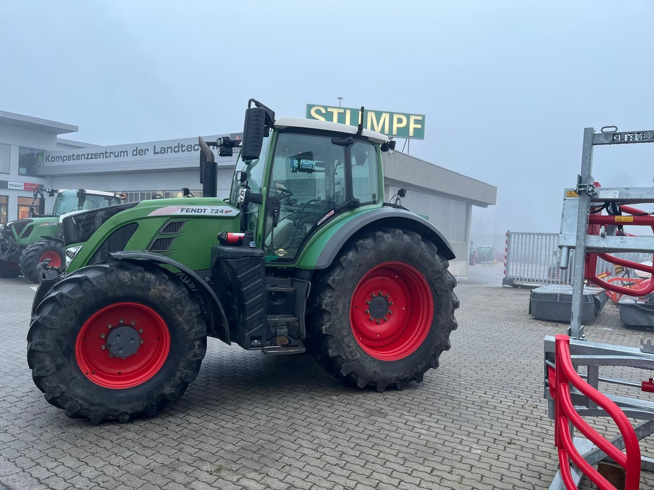 Fendt 724 Vario - Traktor: das Bild 2 Fendt 724 Vario - Traktor: das Bild 2