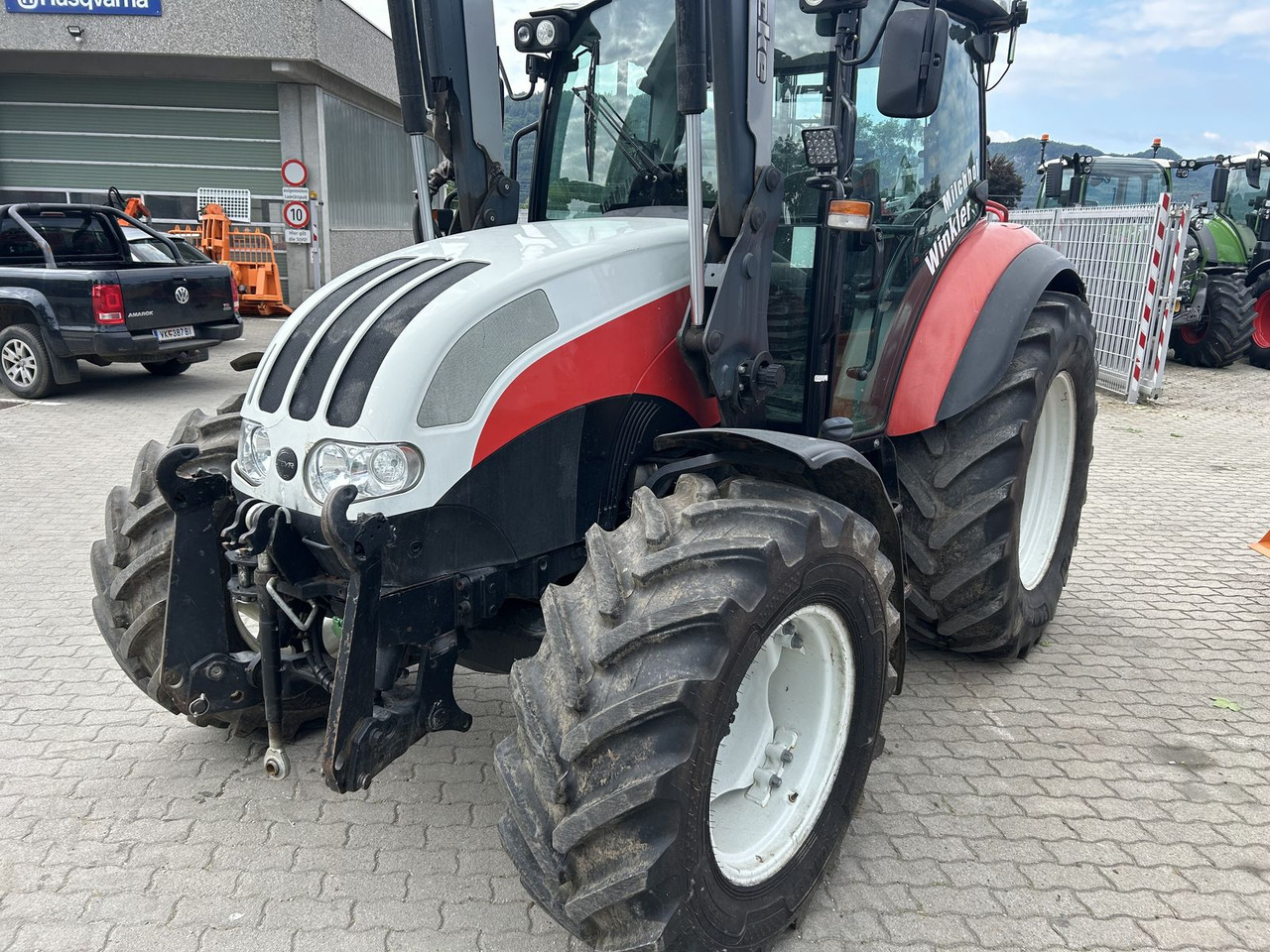 Steyr 4105 Kompakt ET Basis - Traktor: das Bild 5 Steyr 4105 Kompakt ET Basis - Traktor: das Bild 5