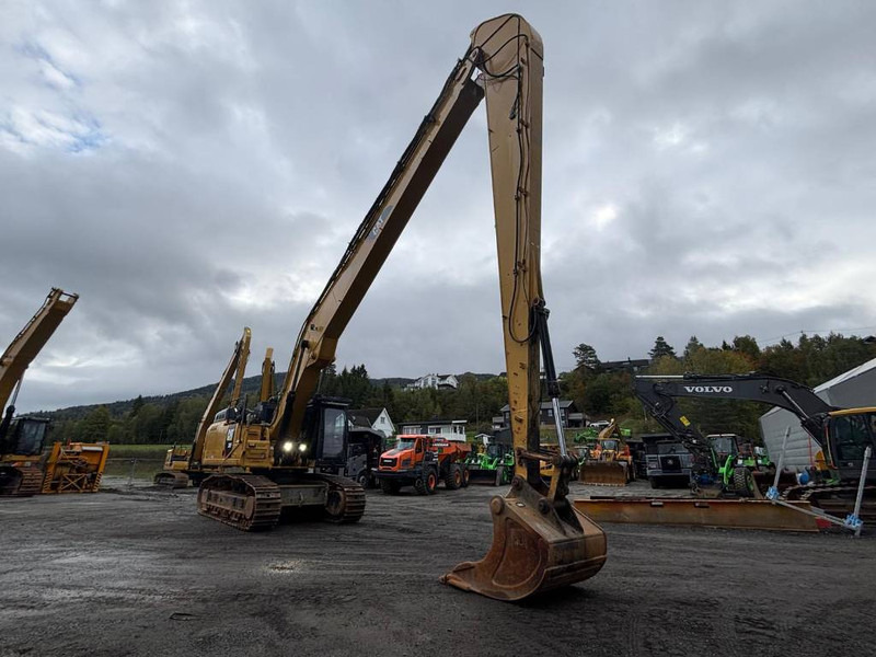 Cat 352 F - Kettenbagger: das Bild 2 Cat 352 F - Kettenbagger: das Bild 2