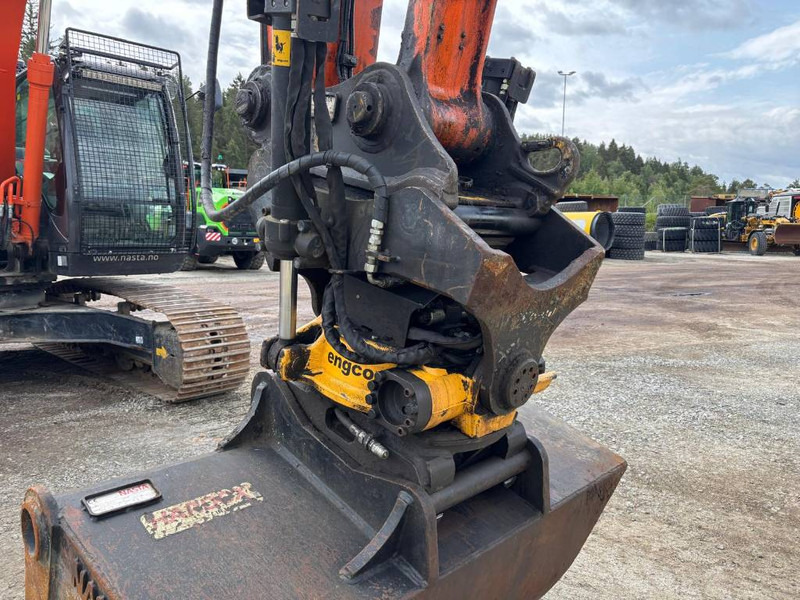 Kettenbagger Hitachi ZX 210 LC-5 B: das Bild 8