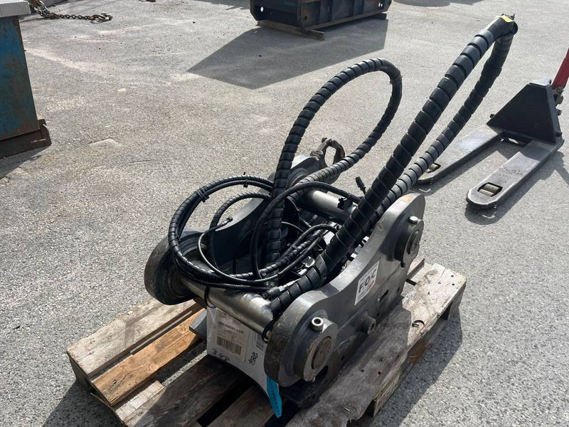 SMP ST28 / FOC70 - Schnellwechsler für Baumaschine: das Bild 5 SMP ST28 / FOC70 - Schnellwechsler für Baumaschine: das Bild 5