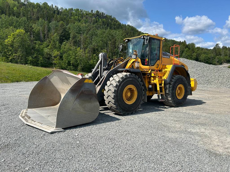 Volvo L 180 H - Radlader: das Bild 1 Volvo L 180 H - Radlader: das Bild 1