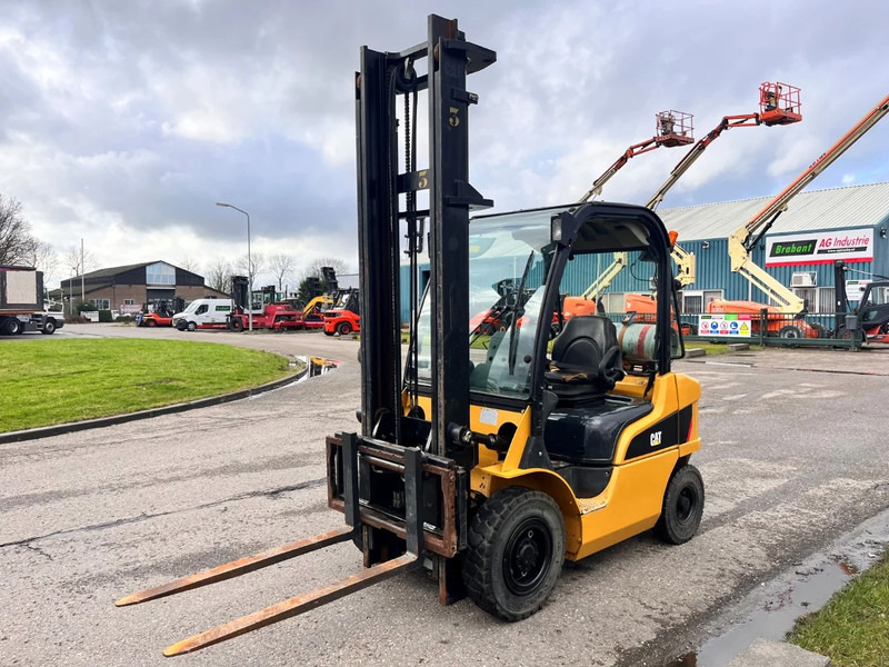 Caterpillar GP25N - Treibgasstapler: das Bild 4 Caterpillar GP25N - Treibgasstapler: das Bild 4