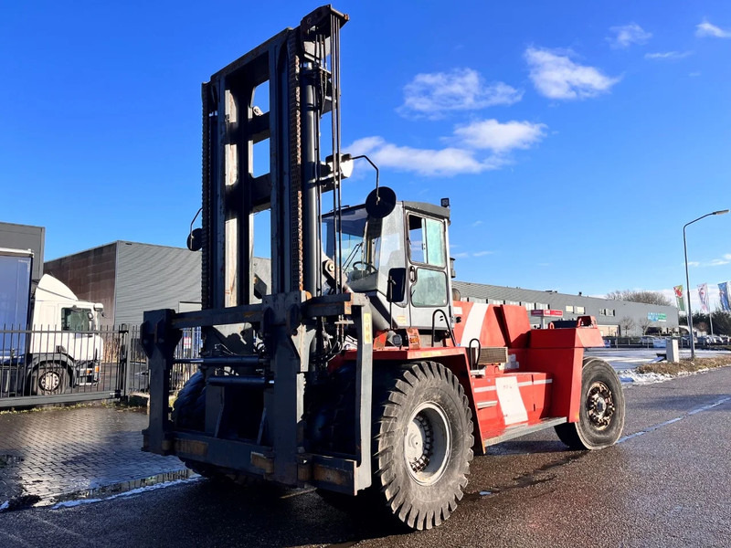 Kalmar DCD 320-12 LB - Dieselstapler: das Bild 4 Kalmar DCD 320-12 LB - Dieselstapler: das Bild 4