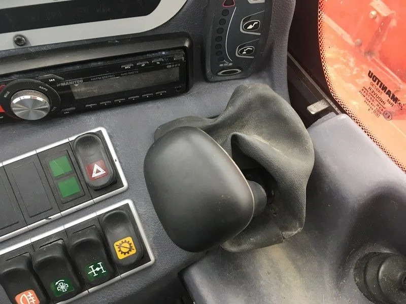 Teleskoplader Manitou MLT735 120 LSU: das Bild 12 Teleskoplader Manitou MLT735 120 LSU: das Bild 12