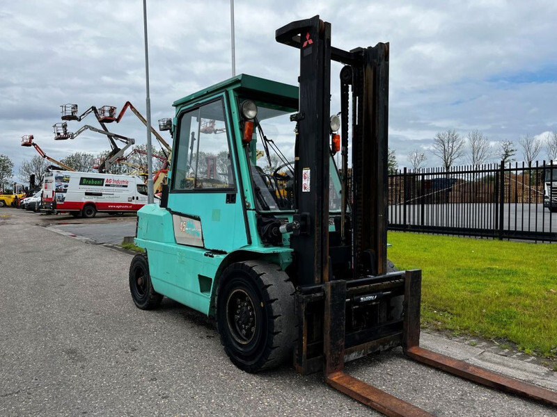 Mitsubishi FD45 - Dieselstapler: das Bild 4 Mitsubishi FD45 - Dieselstapler: das Bild 4