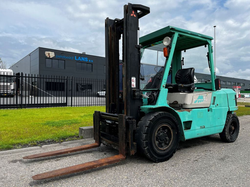 Mitsubishi FD45 - Dieselstapler: das Bild 1 Mitsubishi FD45 - Dieselstapler: das Bild 1