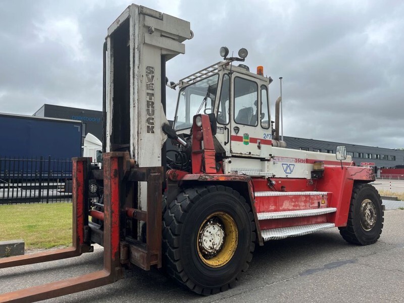 Svetruck 25 120 45 - Dieselstapler: das Bild 5 Svetruck 25 120 45 - Dieselstapler: das Bild 5