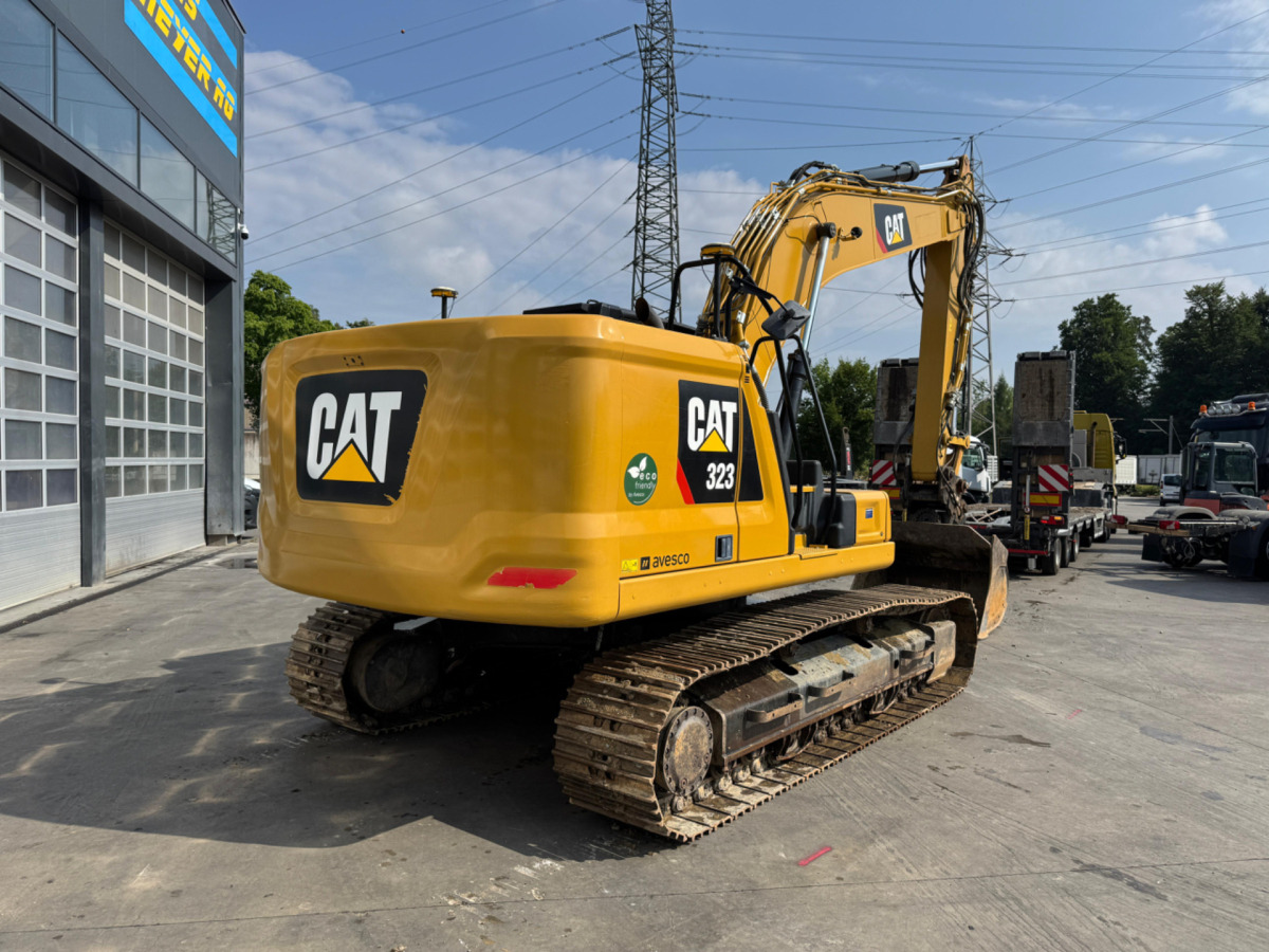 CATERPILLAR 323NG GPS 4x Schaufeln - Kettenbagger: das Bild 4 CATERPILLAR 323NG GPS 4x Schaufeln - Kettenbagger: das Bild 4