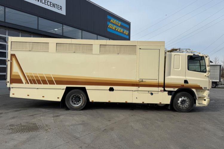 DAF CF410 4x2 - Pferdetransporter: das Bild 4 DAF CF410 4x2 - Pferdetransporter: das Bild 4