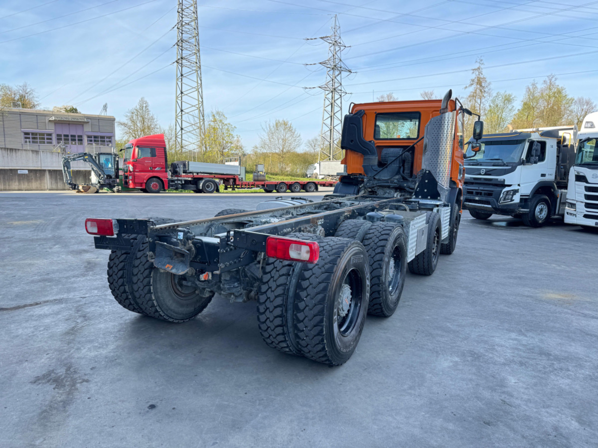 DAF CF440 8x4 Fahrgestell - Fahrgestell LKW: das Bild 5 DAF CF440 8x4 Fahrgestell - Fahrgestell LKW: das Bild 5