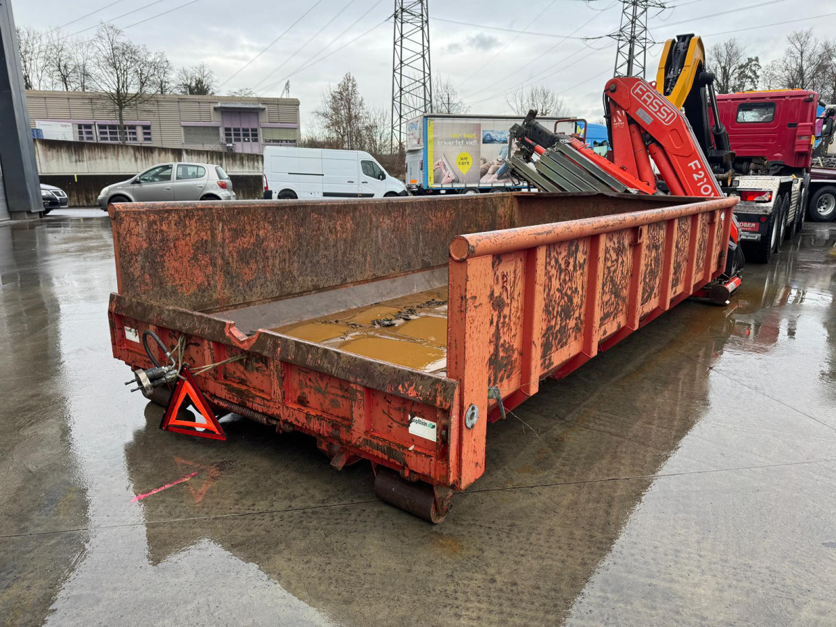 FASSI F210/5 Greiferleitung Hakenpalette - Abrollcontainer: das Bild 4 FASSI F210/5 Greiferleitung Hakenpalette - Abrollcontainer: das Bild 4