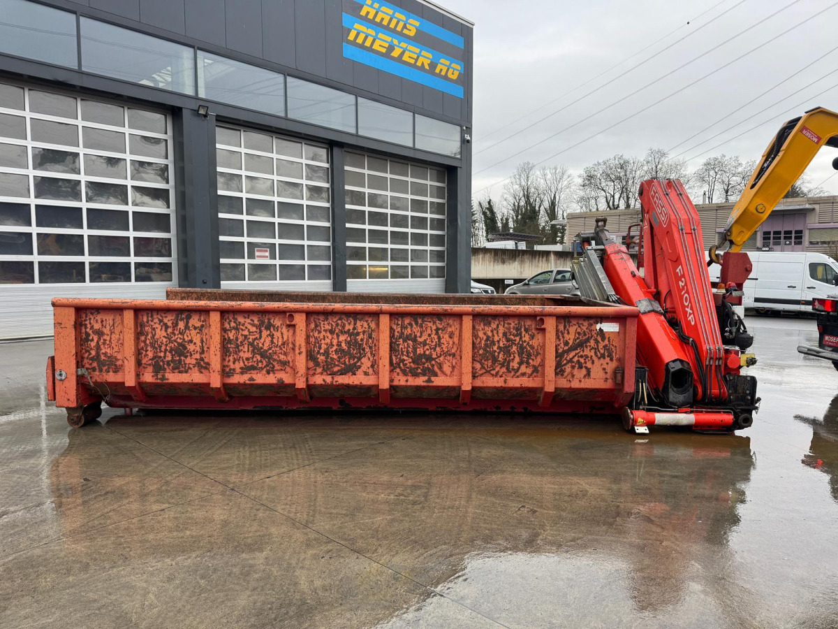 FASSI F210/5 Greiferleitung Hakenpalette - Abrollcontainer: das Bild 3 FASSI F210/5 Greiferleitung Hakenpalette - Abrollcontainer: das Bild 3