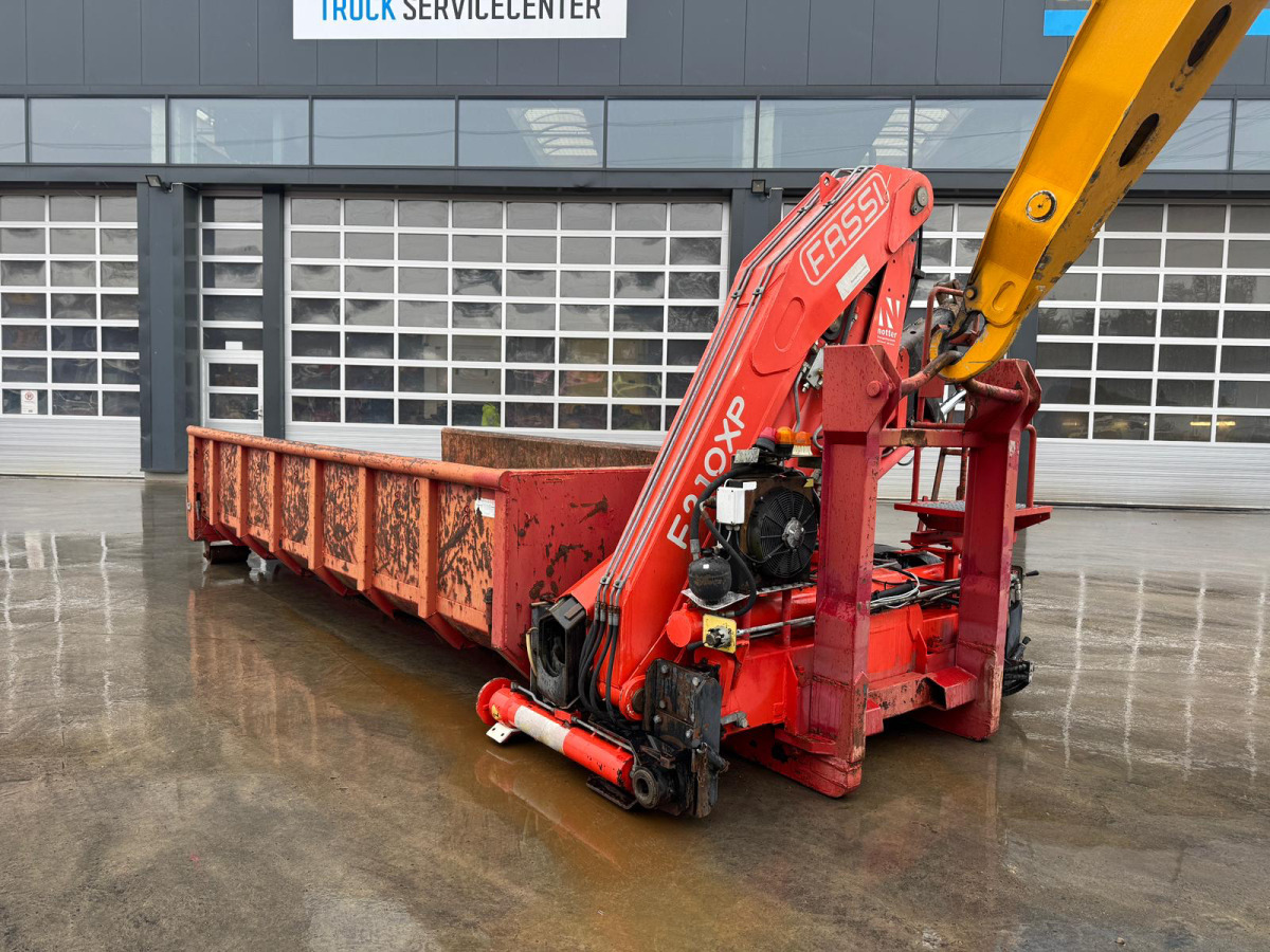 FASSI F210/5 Greiferleitung Hakenpalette - Abrollcontainer: das Bild 2 FASSI F210/5 Greiferleitung Hakenpalette - Abrollcontainer: das Bild 2