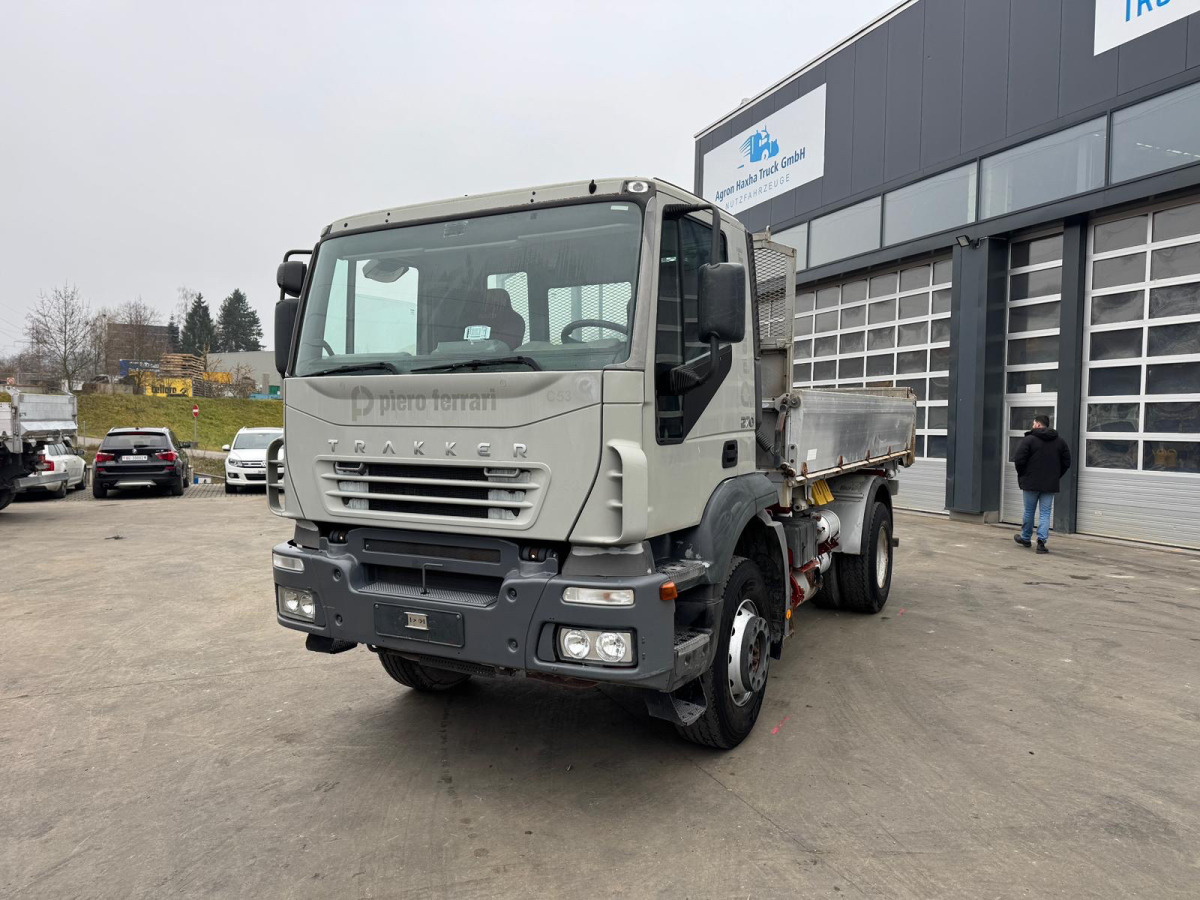 IVECO 270 4x2 Kipper - Kipper: das Bild 2 IVECO 270 4x2 Kipper - Kipper: das Bild 2