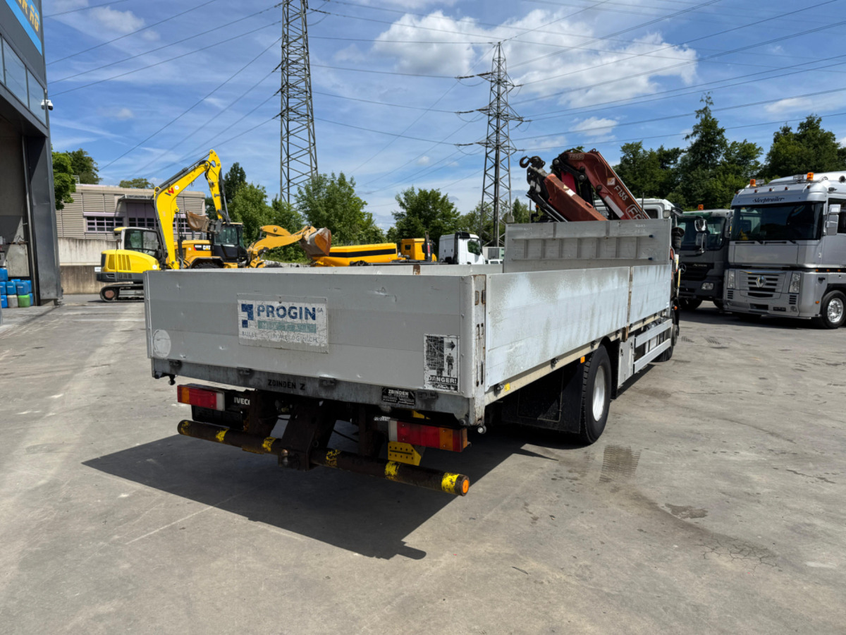 IVECO Eurocargo 160E28 Fassi 135-4 - Autokran: das Bild 5 IVECO Eurocargo 160E28 Fassi 135-4 - Autokran: das Bild 5