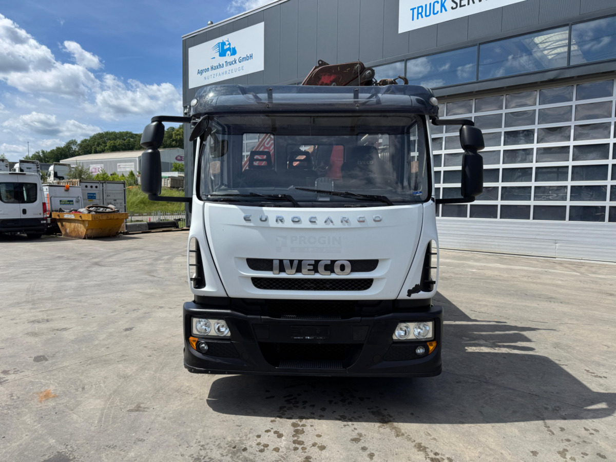 IVECO Eurocargo 160E28 Fassi 135-4 - Autokran: das Bild 2 IVECO Eurocargo 160E28 Fassi 135-4 - Autokran: das Bild 2